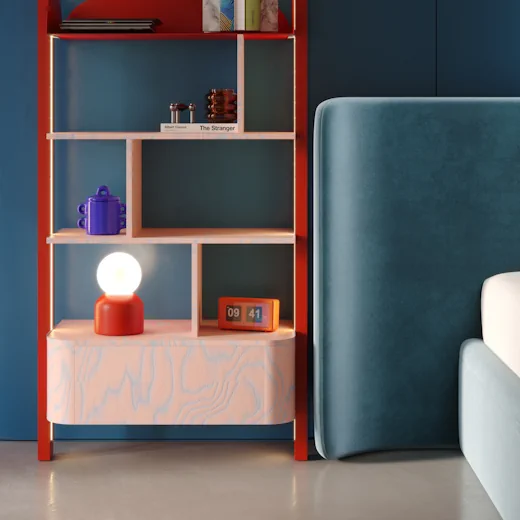 Jasne profile aluminiowe ZYLA w kolorowej aranżacji salonu